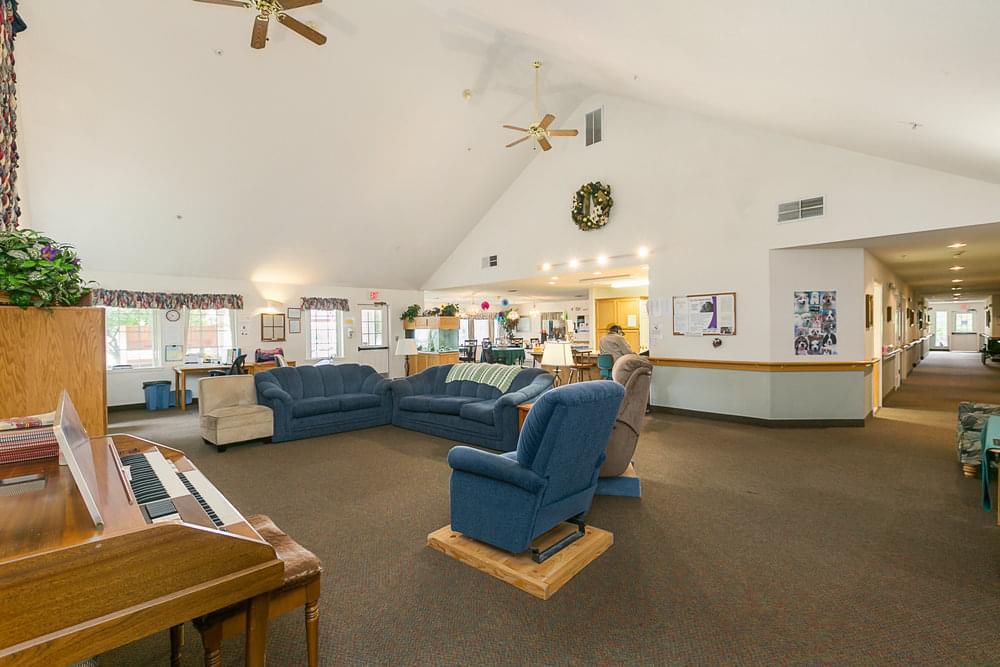 East Cascade Retirement Community Senior Living Community Assisted